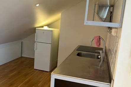 Charmig vindsetta nära Halmstads centrum